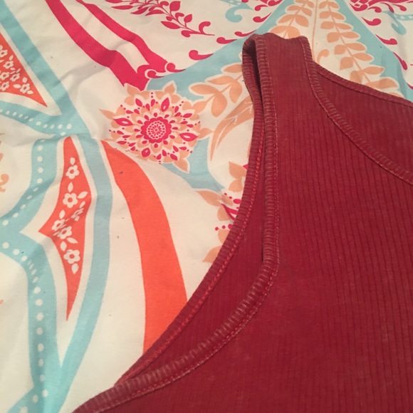 GILDED INTENT SZ SMALL RIBBED TANK . Can be worn multiple ways . - Picture 4 of 7